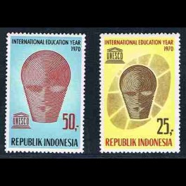 http://morawino-stamps.com/sklep/4031-thickbox/kolonie-holend-indonesia-republic-680-681.jpg