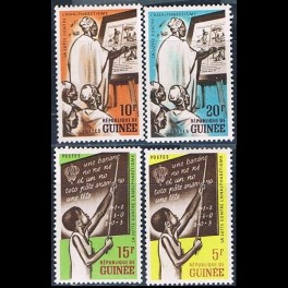 http://morawino-stamps.com/sklep/8145-thickbox/kolonie-franc-republika-gwinei-republique-de-guinee-134-137.jpg
