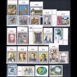 http://morawino-stamps.com/sklep/9098-thickbox/austria-osterreich-rocznik-1992.jpg